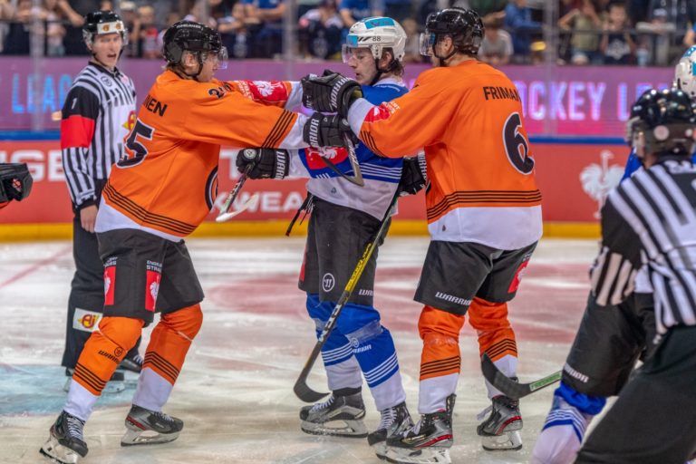 Champions Hockey League - EV Zug - HPK Hämeenlinna - Sven Senteler