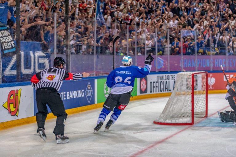 Champions Hockey League - EV Zug - HPK Hämeenlinna - Erik Thorell
